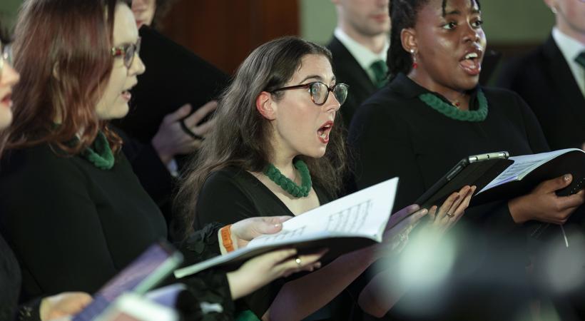 image of people singing 